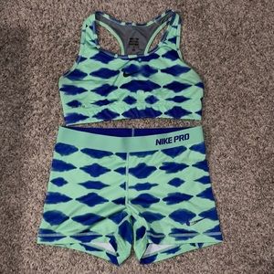 Tie Dye Snake Print Nike Pro Set